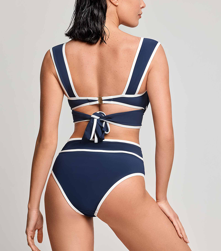 TT7 Swimsuit set(s)