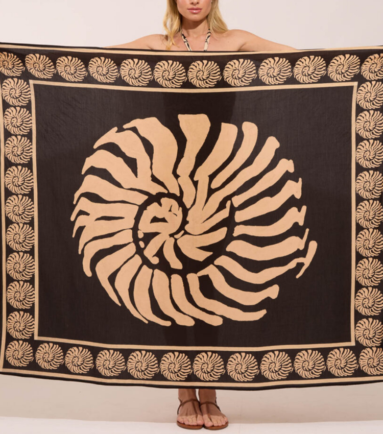 V-Neck Marine Thread One Piece Swimsuit and Sarong