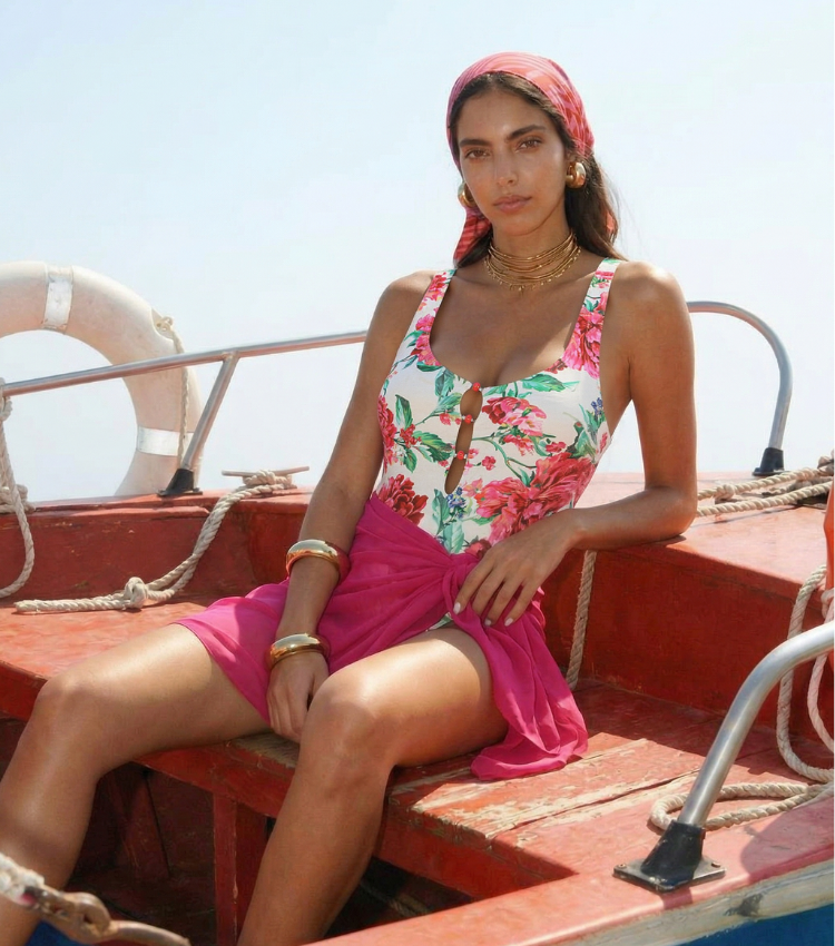 [Copy]Color-Blocked Blooming Flower Print Swimsuit Set(s)