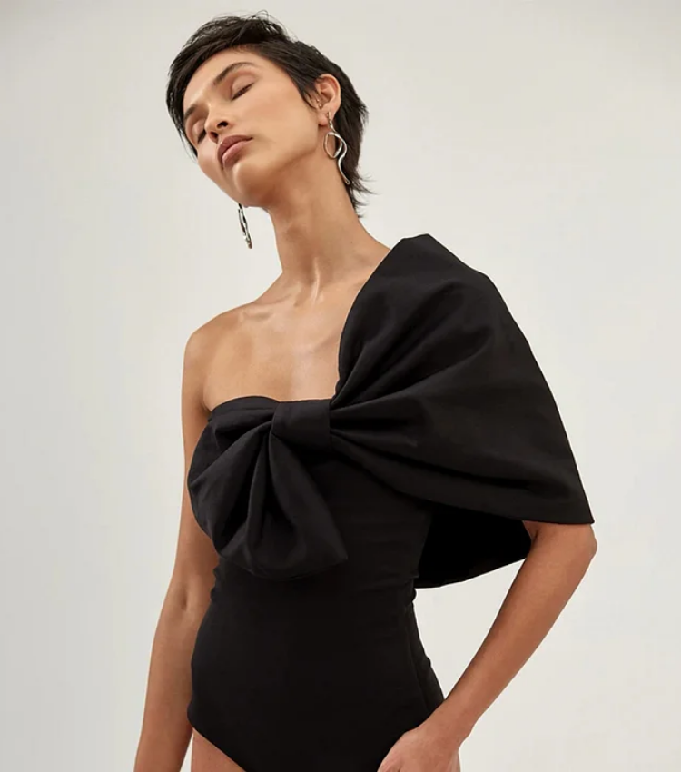 3D Bow Decoration One Shoulder One Piece Swimsuit and Split Skirt