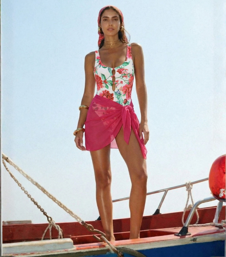 [Copy]Color-Blocked Blooming Flower Print Swimsuit Set(s)