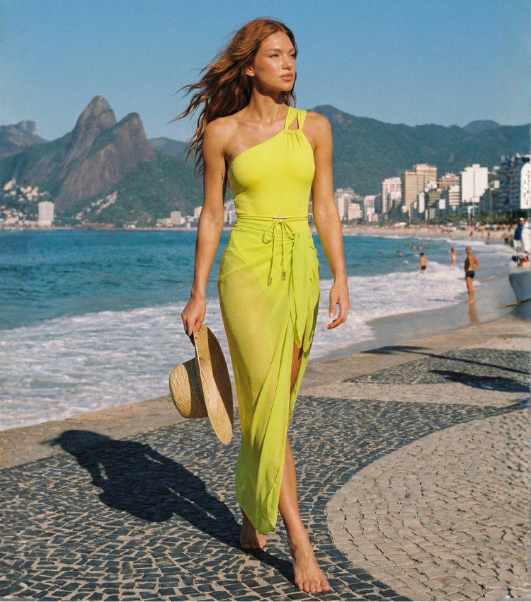 [Copy]Tropic Flame Off-Shoulder Swimsuit Set(s)