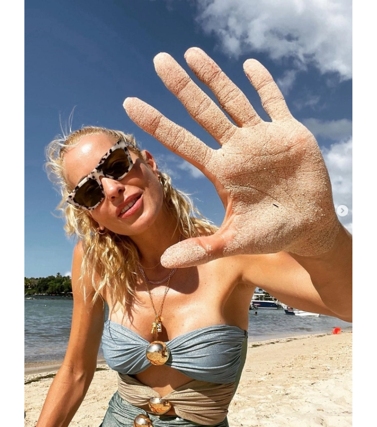 Color Block Cutout One Piece Swimsuit and Sarong