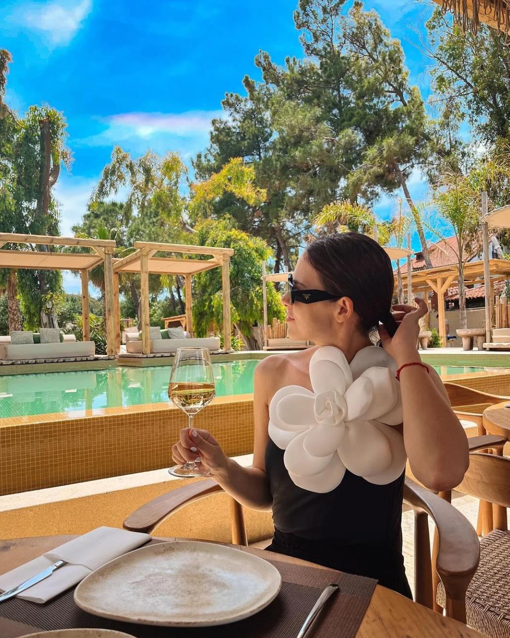 3D Flower One Shoulder One Piece Swimsuit and Skirt Flaxmaker