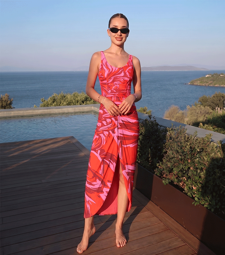 Round Neck Tummy Control Printed Red Swimsuit Set(s)