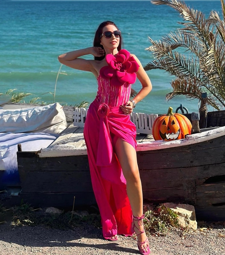 3D Flower Decor One Piece Swimsuit and Skirt Flaxmaker