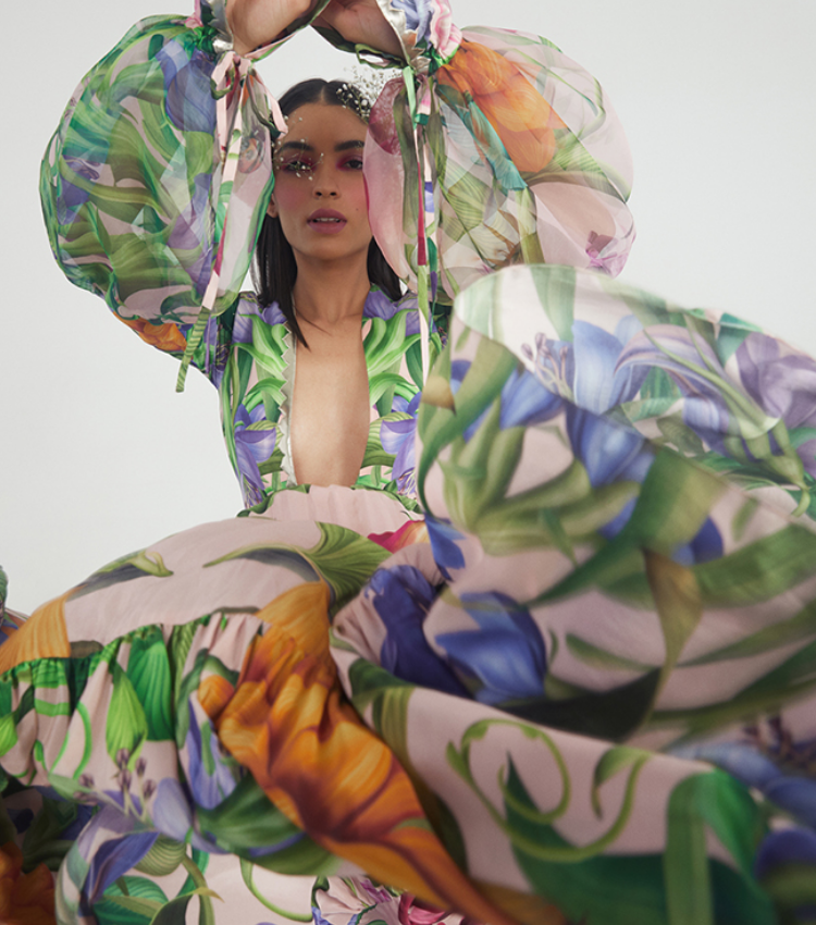 V-neck Long Sleeve Flowers Printed One Piece Swimsuit and Skirt