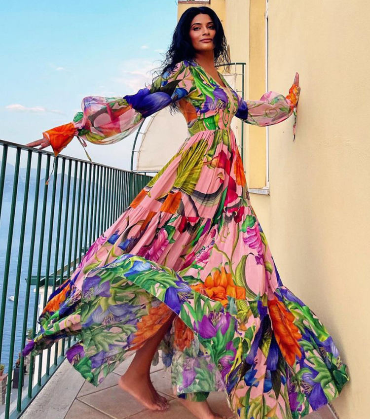 V-neck Long Sleeve Flowers Printed One Piece Swimsuit and Skirt