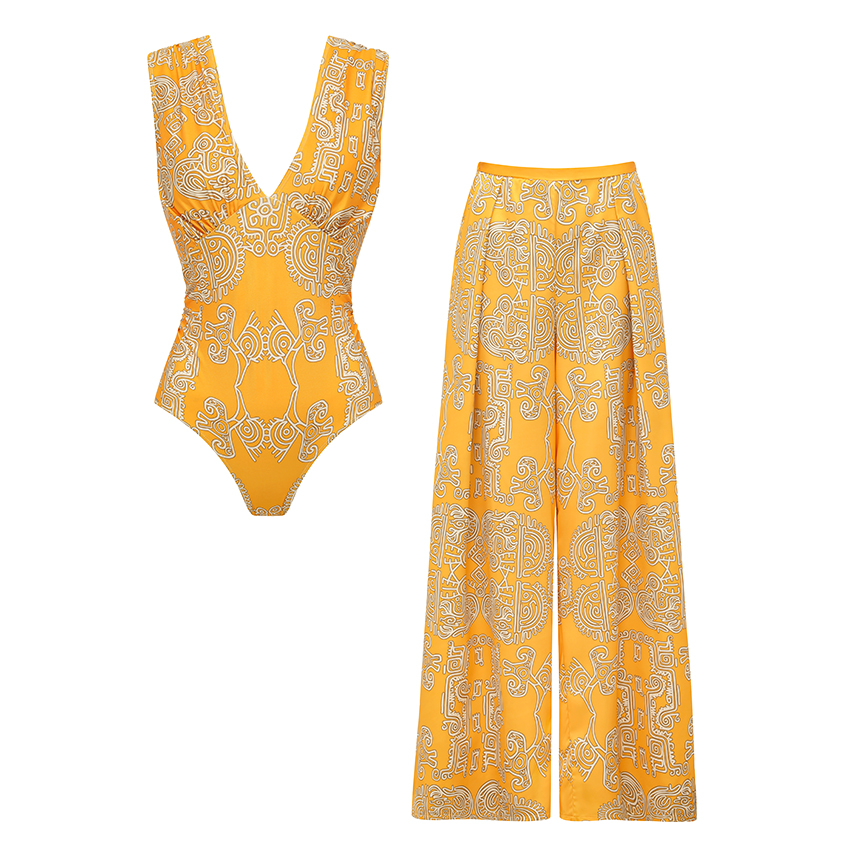 [Copy]Halter Neck Purple Paisley Print Swimsuit Set(s)