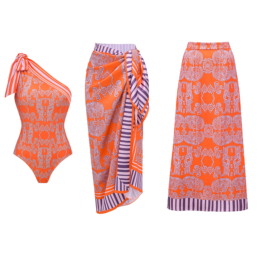 [Copy][Copy][Copy]Halter Neck Purple Paisley Print Swimsuit Set(s)