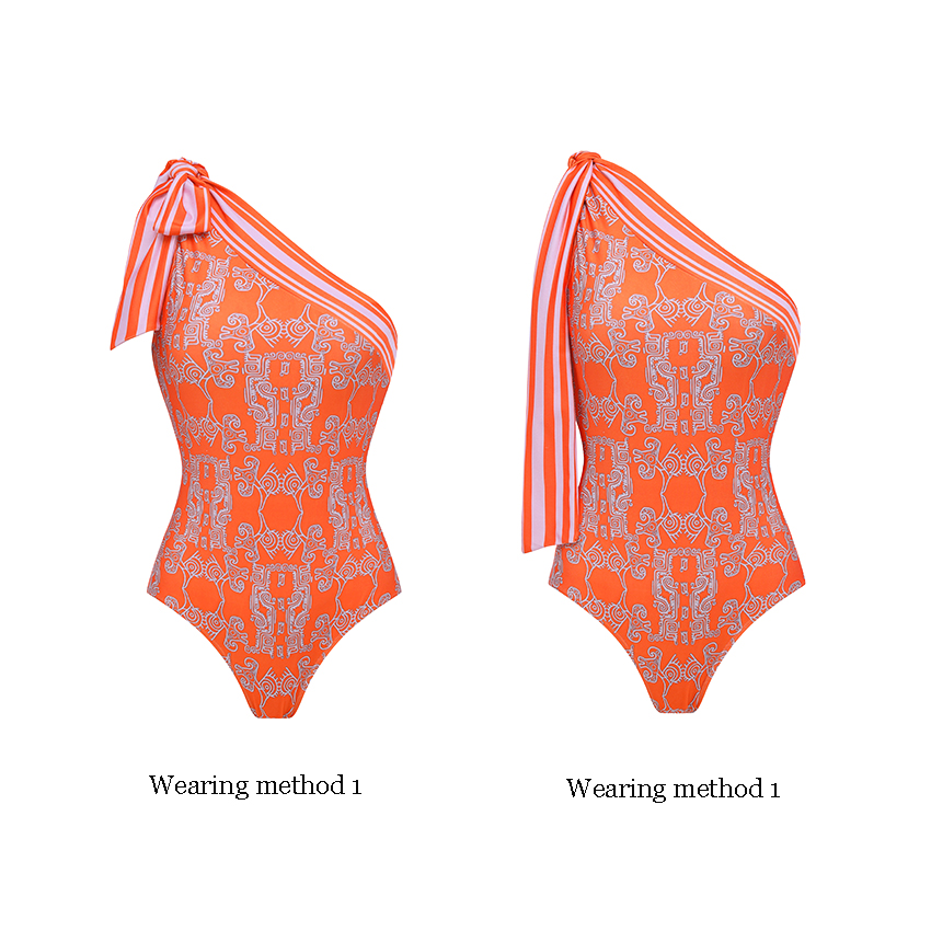 [Copy][Copy][Copy]Halter Neck Purple Paisley Print Swimsuit Set(s)