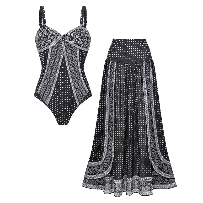 [Copy]Halter Neck Underwire Tribal Print Swimsuit Set(s)