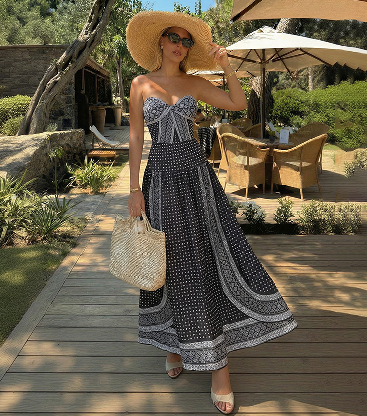 [Copy]Halter Neck Underwire Tribal Print Swimsuit Set(s)