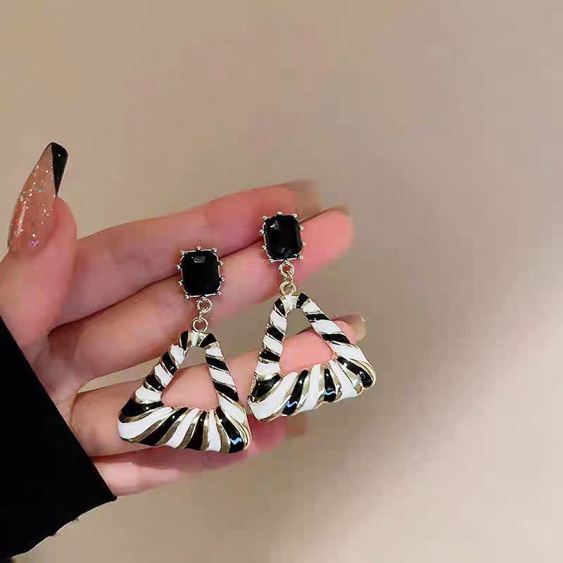 Retro Earrings