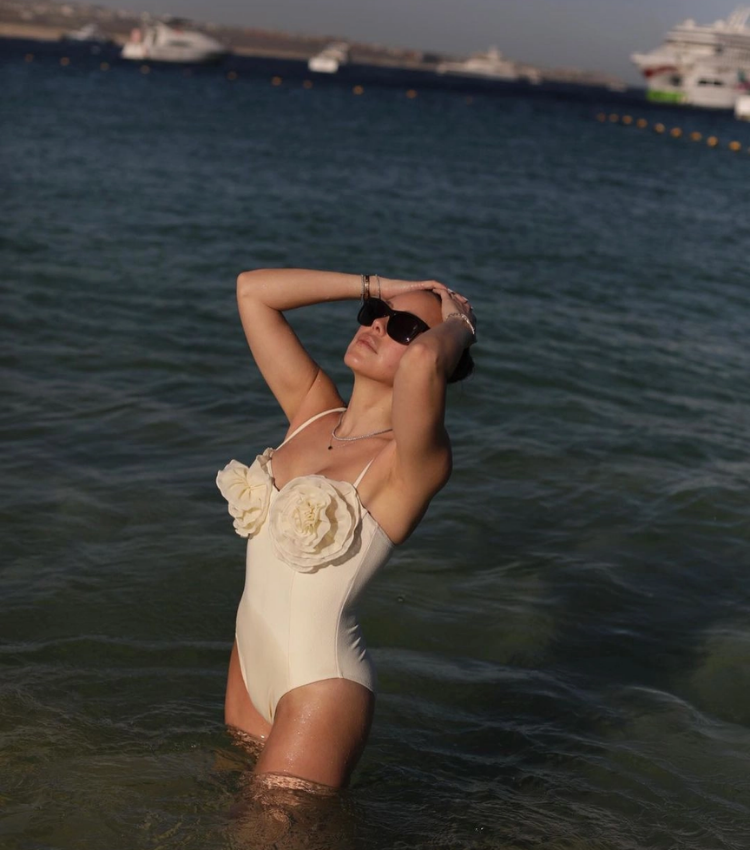 3D Flower White One Piece Swimsuit Flaxmaker