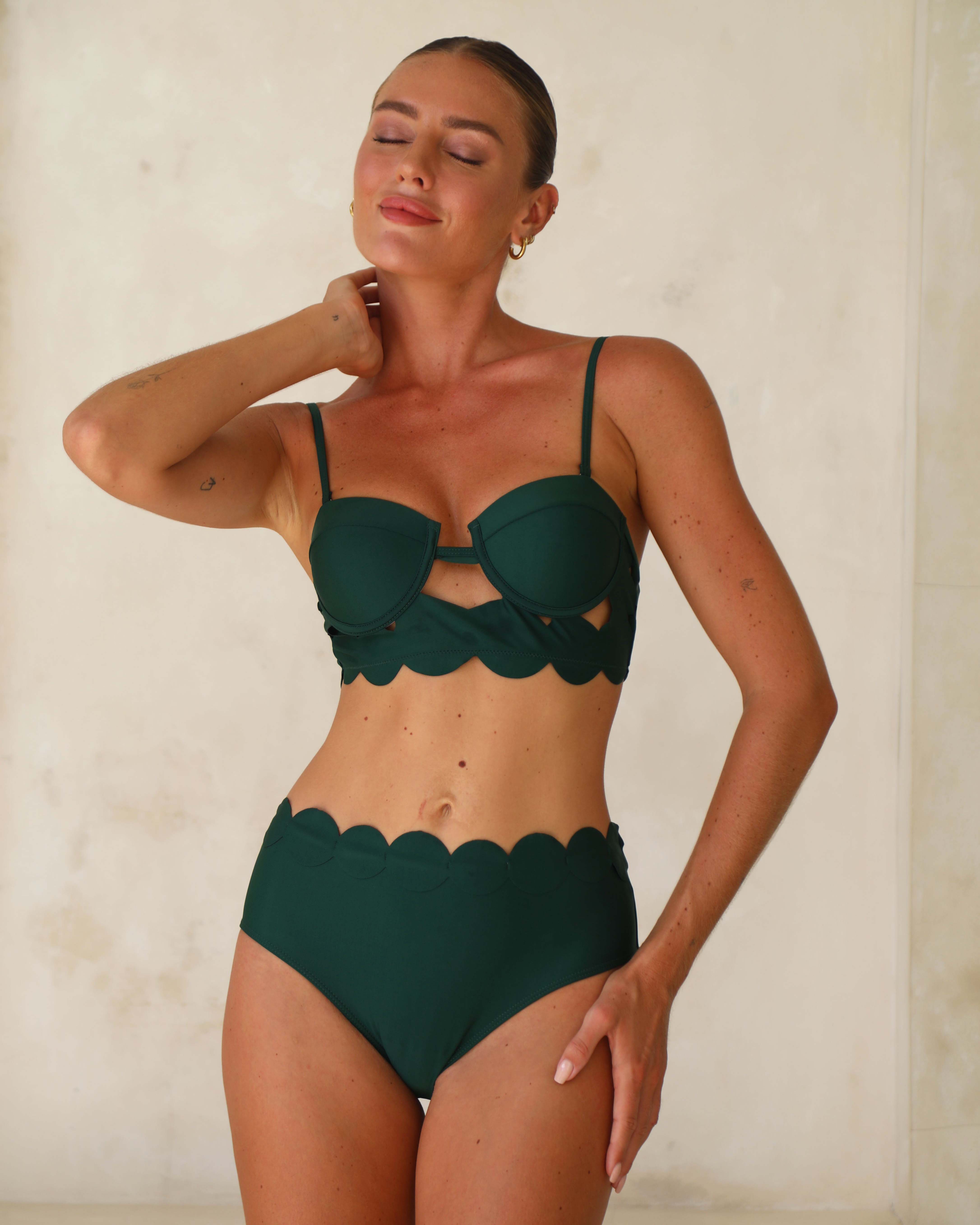 Laser Cutting Circularity Bikini Swimsuit and Split Skirt