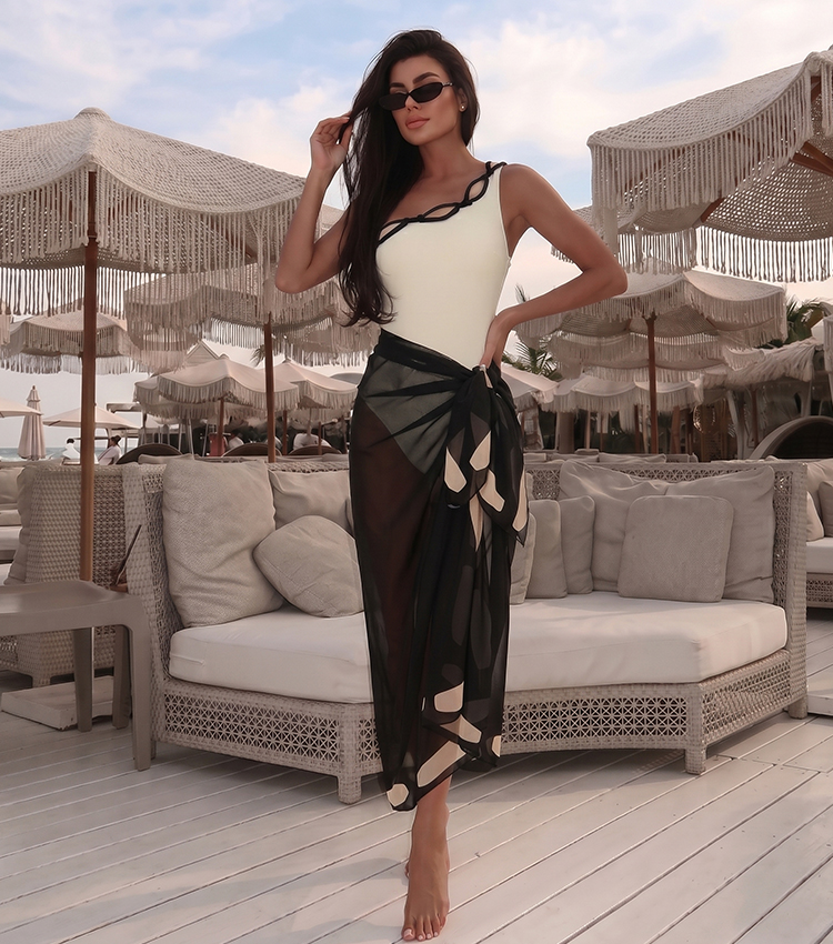 One Shoulder Color Block Rhombus-patterned Trim Swimsuit Set(s)