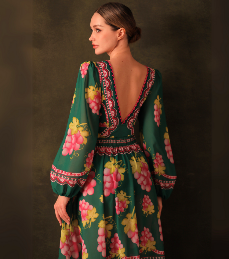 Long-sleeved Retro Green Grapes Print One Piece Swimsuit and Skirt