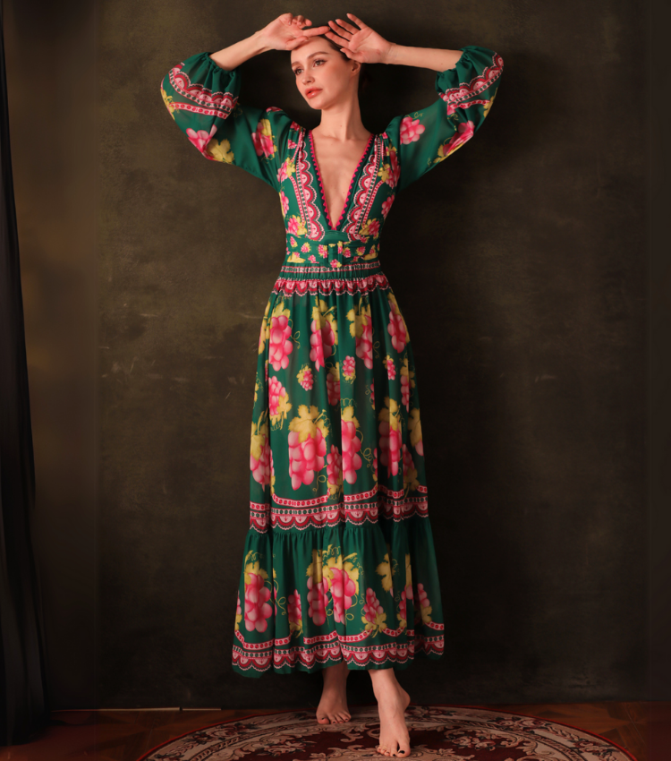 Long-sleeved Retro Green Grapes Print One Piece Swimsuit and Skirt