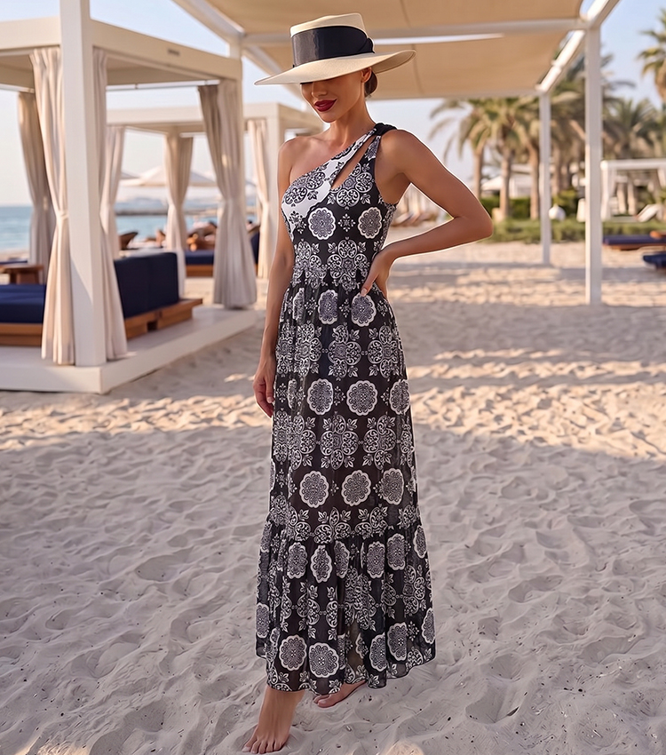 One Shoulder Cut Out Black Retro Printed Swimsuit Set(s)