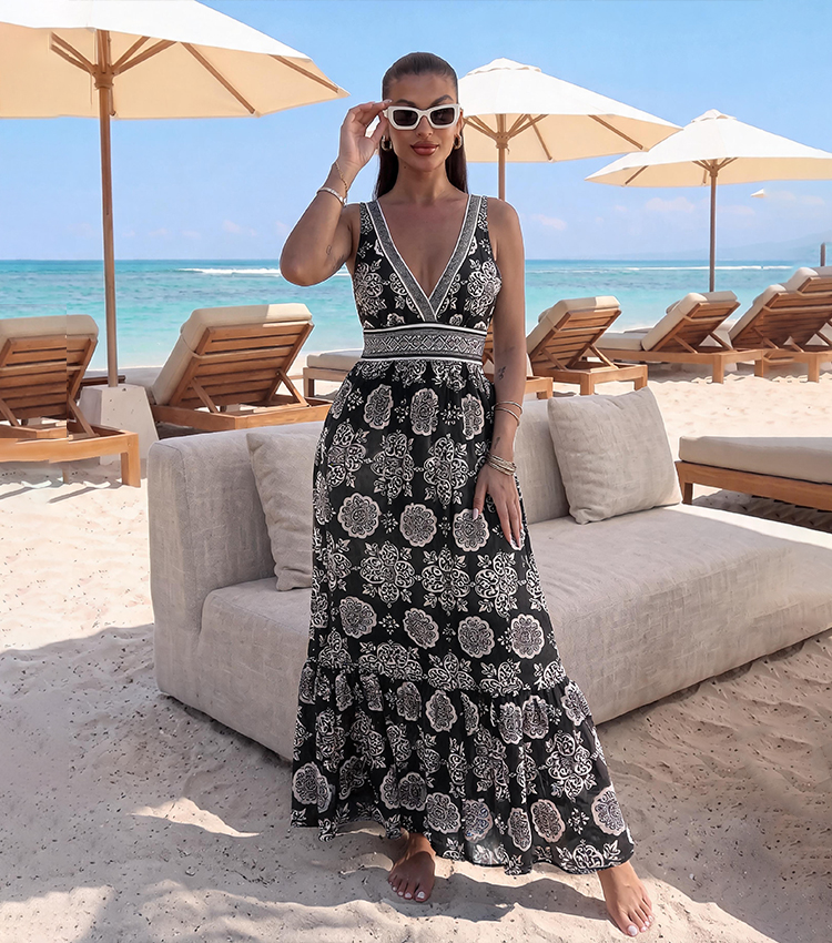 V Neck Black Retro Printed Swimsuit Set(s)