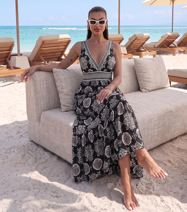 V Neck Black Retro Printed Swimsuit Set(s)