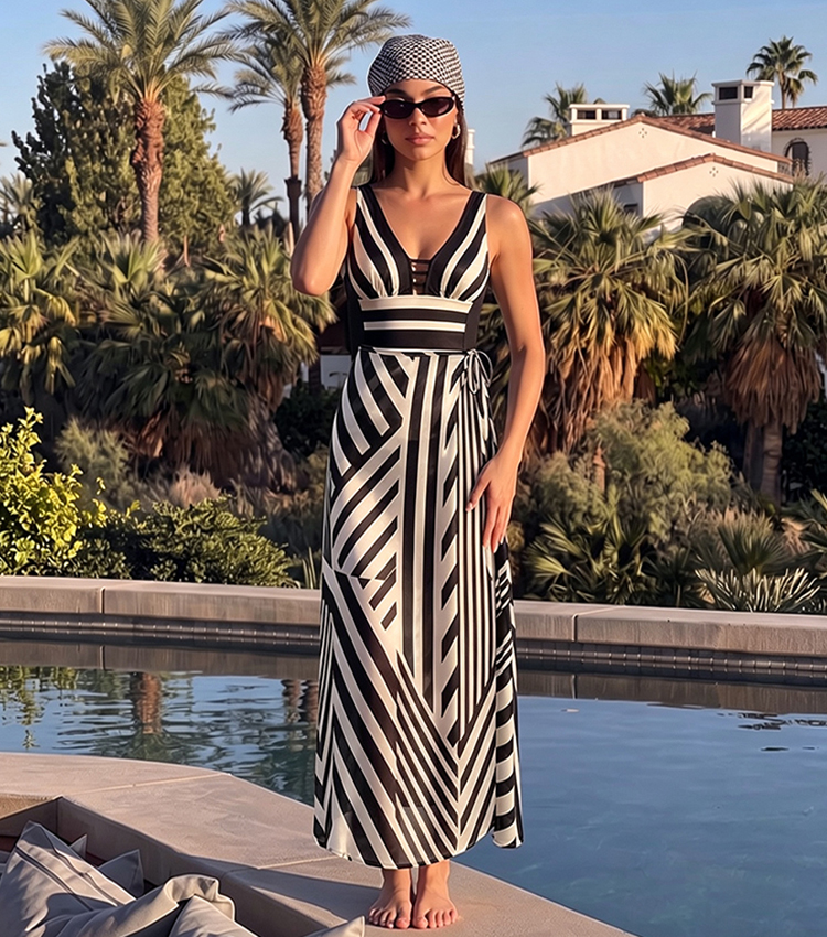 V Neck Black Striped Printed Swimsuit Set(s)