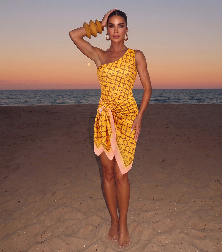 One Shoulder Yellow Retro Printed Swimsuit Set(s)