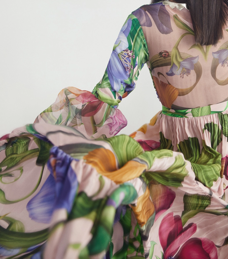 V-neck Long Sleeve Flowers Printed One Piece Swimsuit and Skirt Flaxmaker