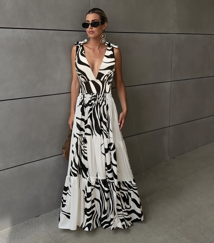 V Neck Printed One Piece Swimsuit and Skirt Flaxmaker