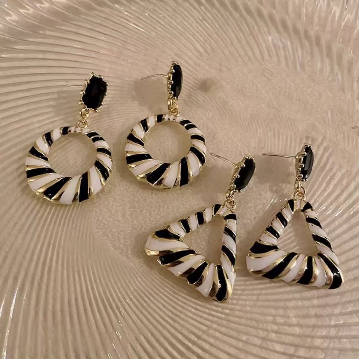 Retro Earrings