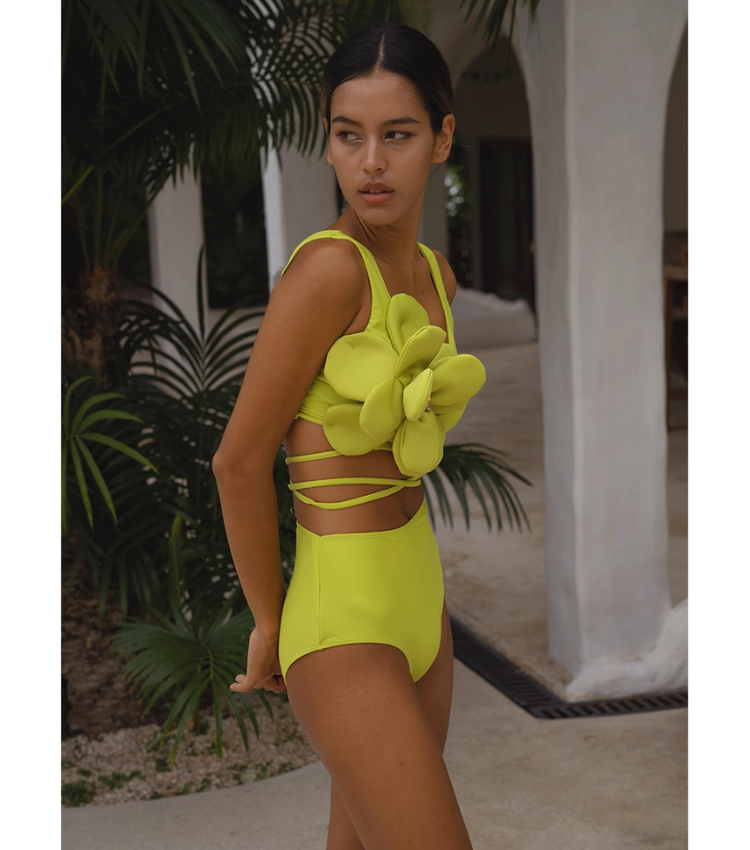 Lace-up Hand-stitched 3D flowers Bikini Swimsuit and Sarong