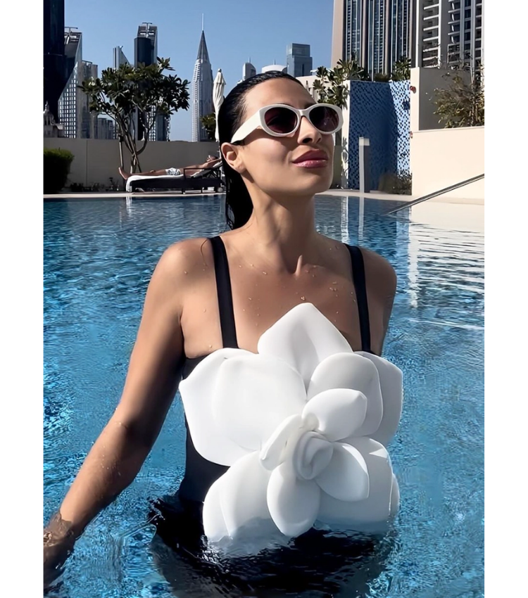 3D Flower Sling Color Block One Piece Swimsuit and Skirt Flaxmaker