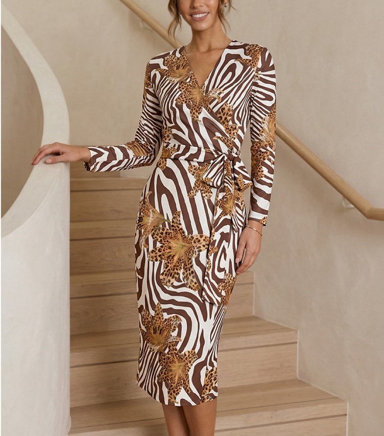 5Pleated Loose-Fit Halter Neck Beach Dress