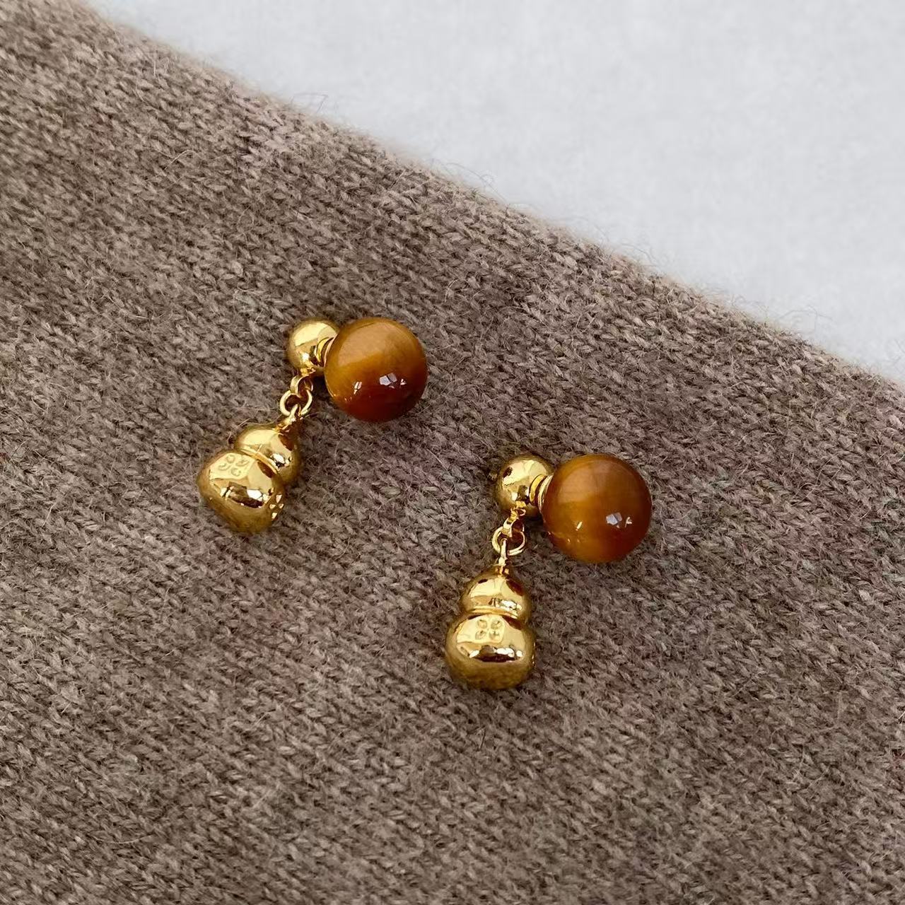 Retro-style Versatile Earrings