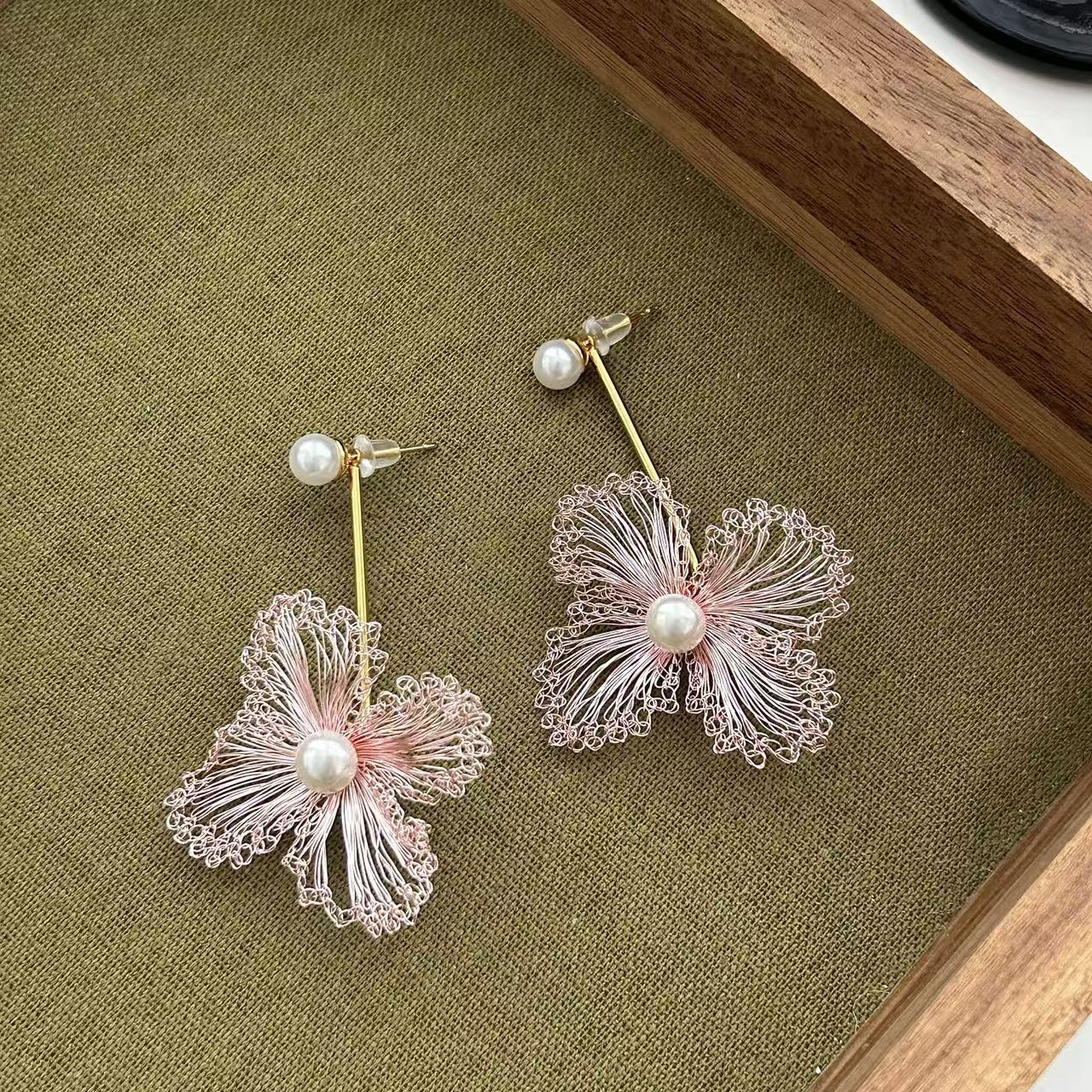 法式浪漫编织花朵耳环简约森系甜美艺术灵感珍珠耳钉长款超仙耳饰