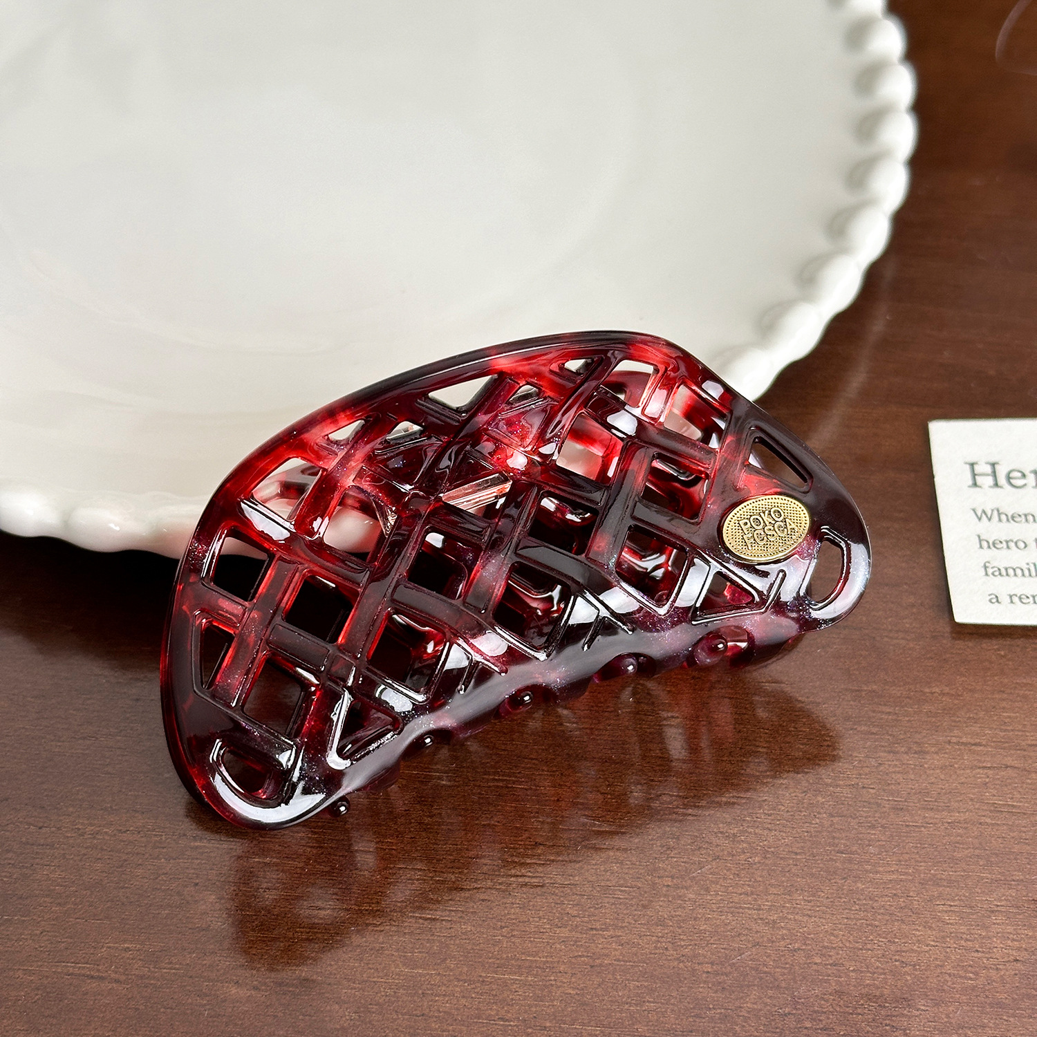 Acetate hollow-out hair clip