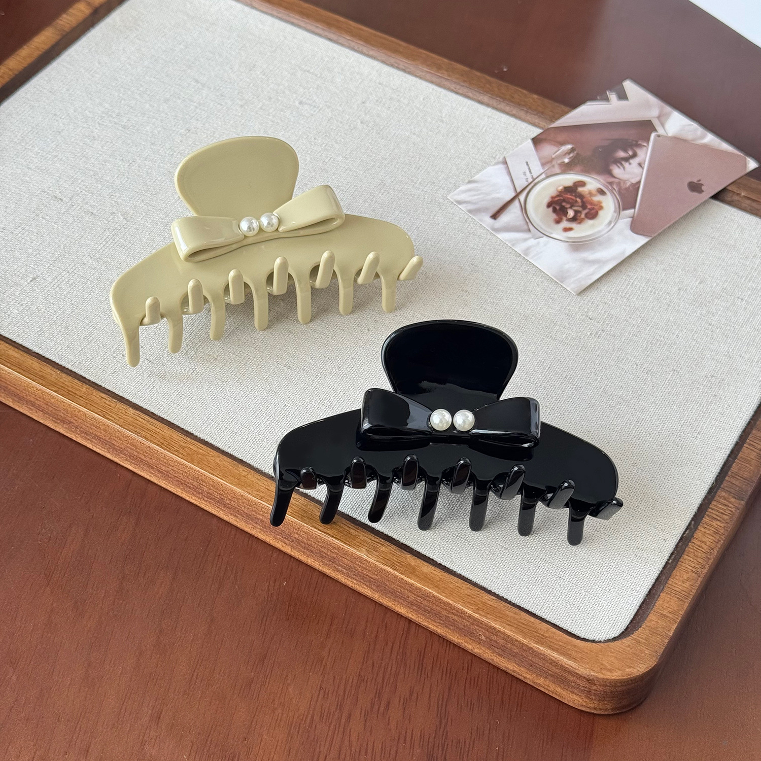 Pearl Acetate Hair Clip