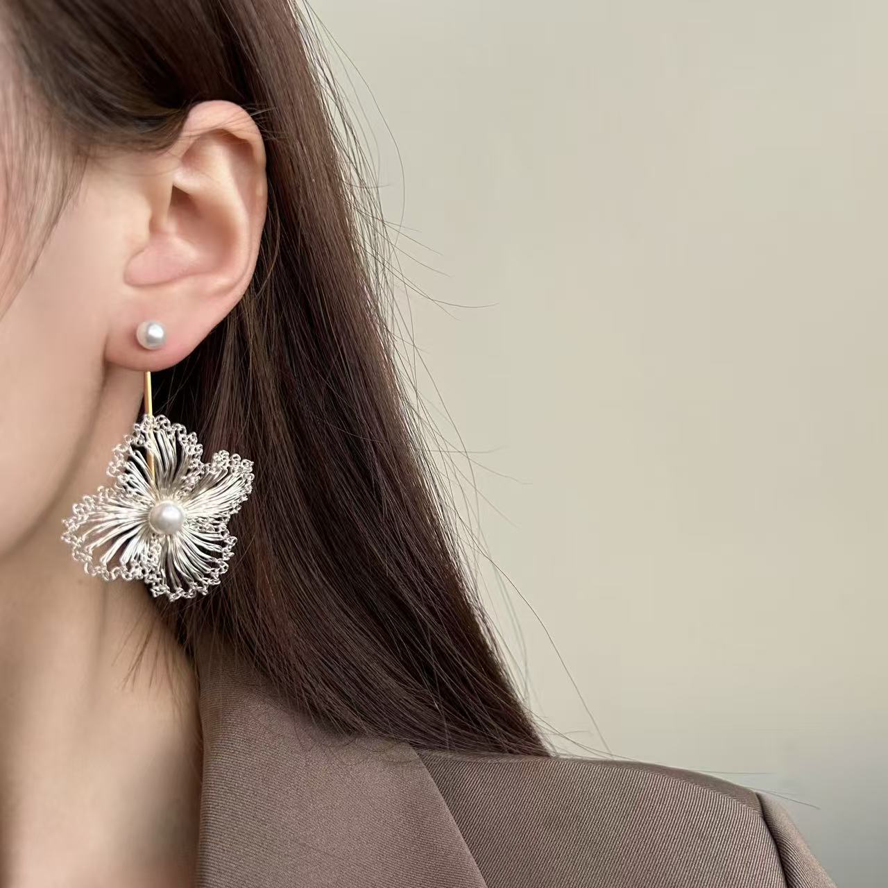 法式浪漫编织花朵耳环简约森系甜美艺术灵感珍珠耳钉长款超仙耳饰