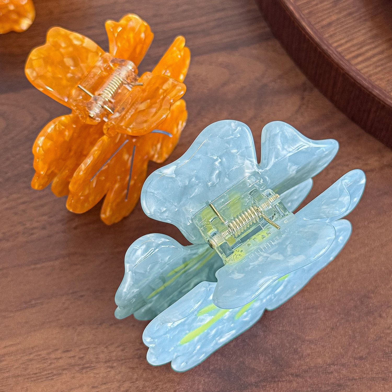 超仙醋酸花朵镶钻抓夹大号盘发鲨鱼夹百搭高马尾发抓时尚通勤发饰