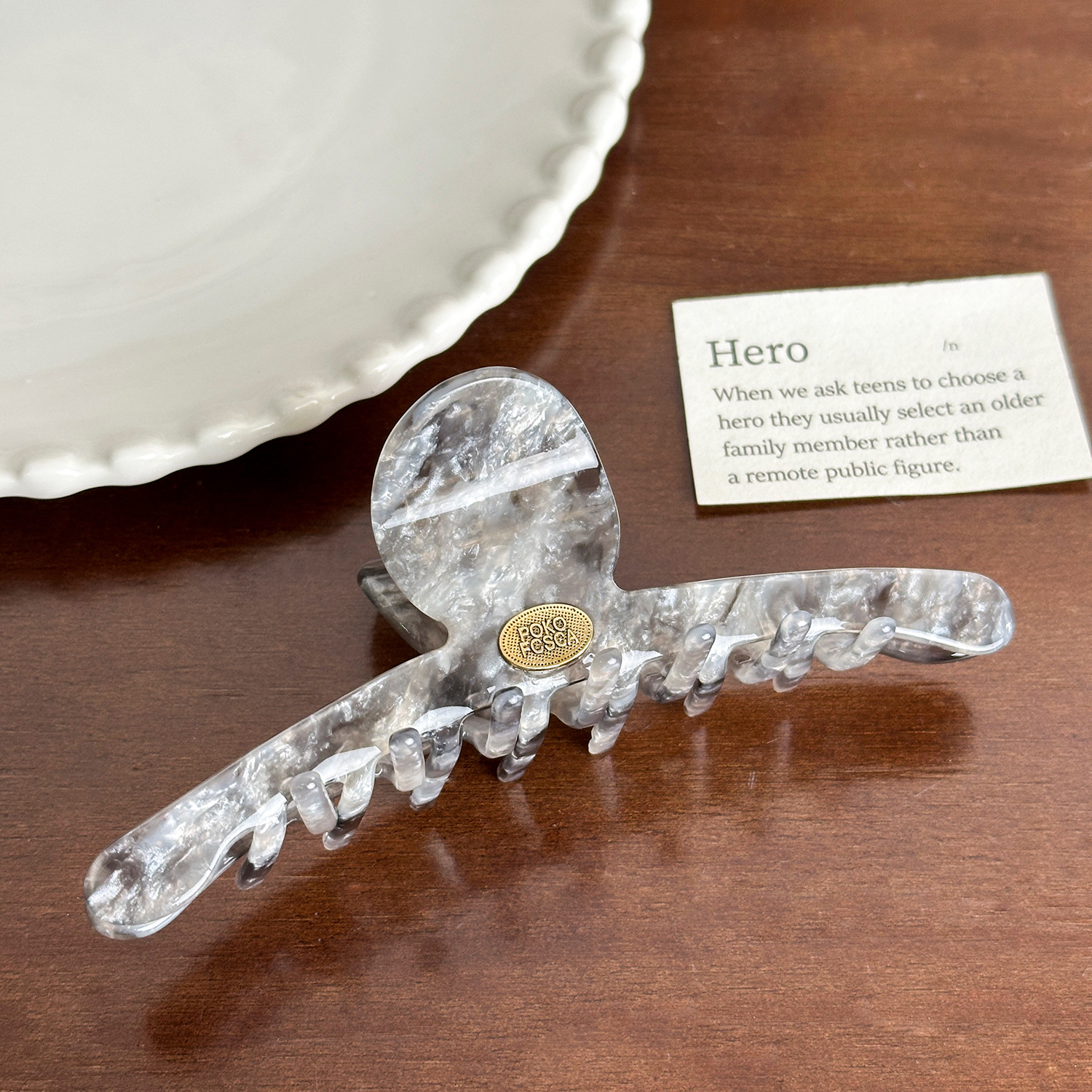 Acetate hollow-out hair clip