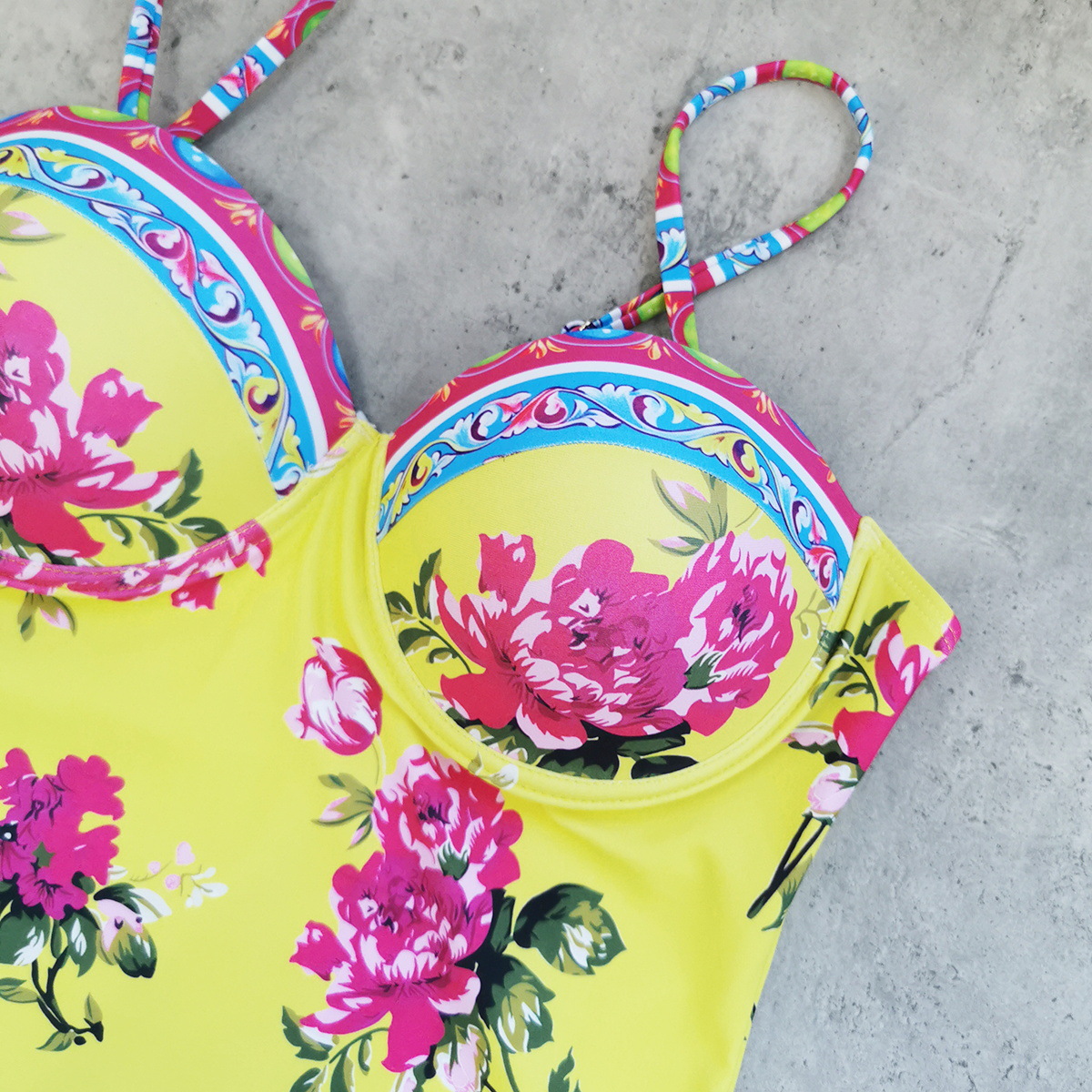 抹胸一体式套穿硬包连体泳衣女式2025新款复古印花速卖通swimsuit