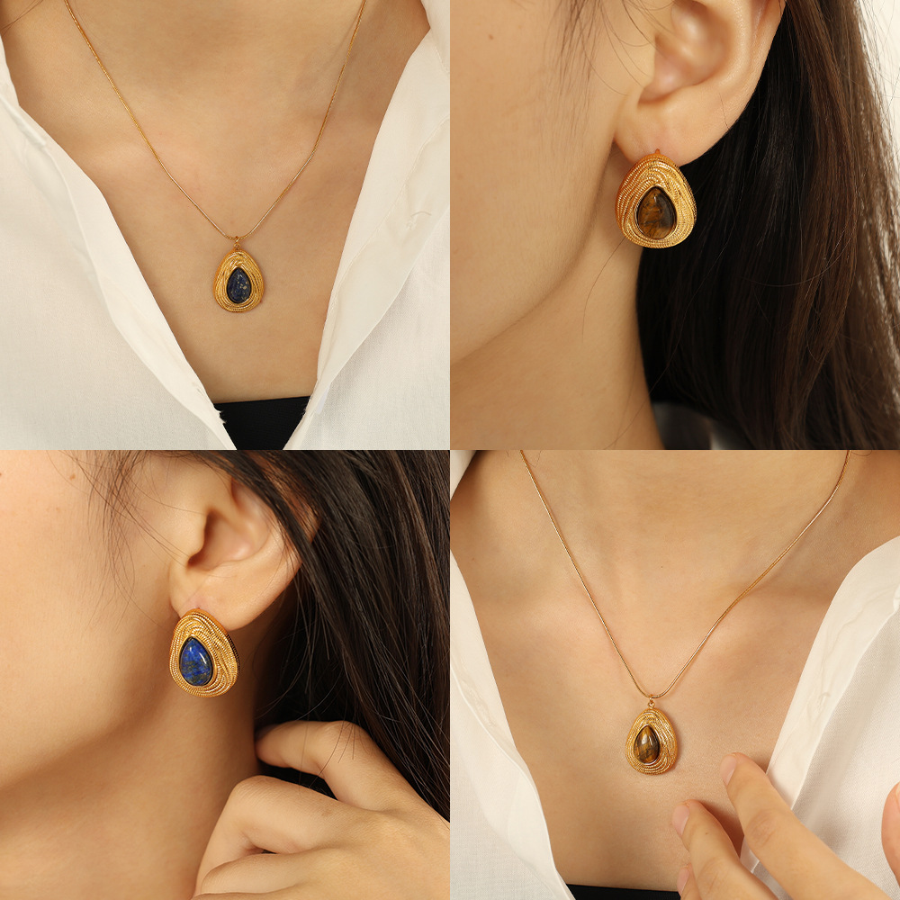 Teardrop-shaped Tiger's Eye Necklace