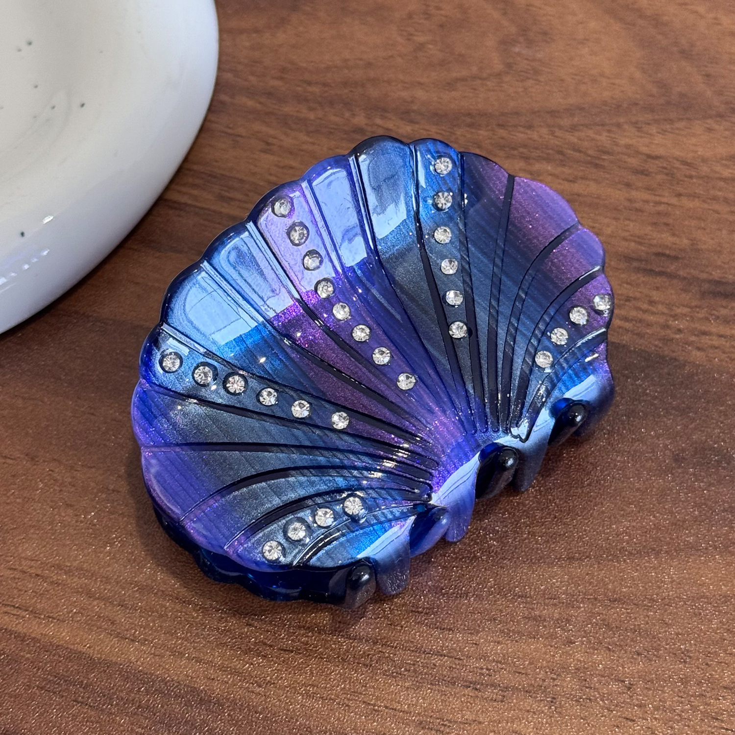 Colorful seashell hair clip
