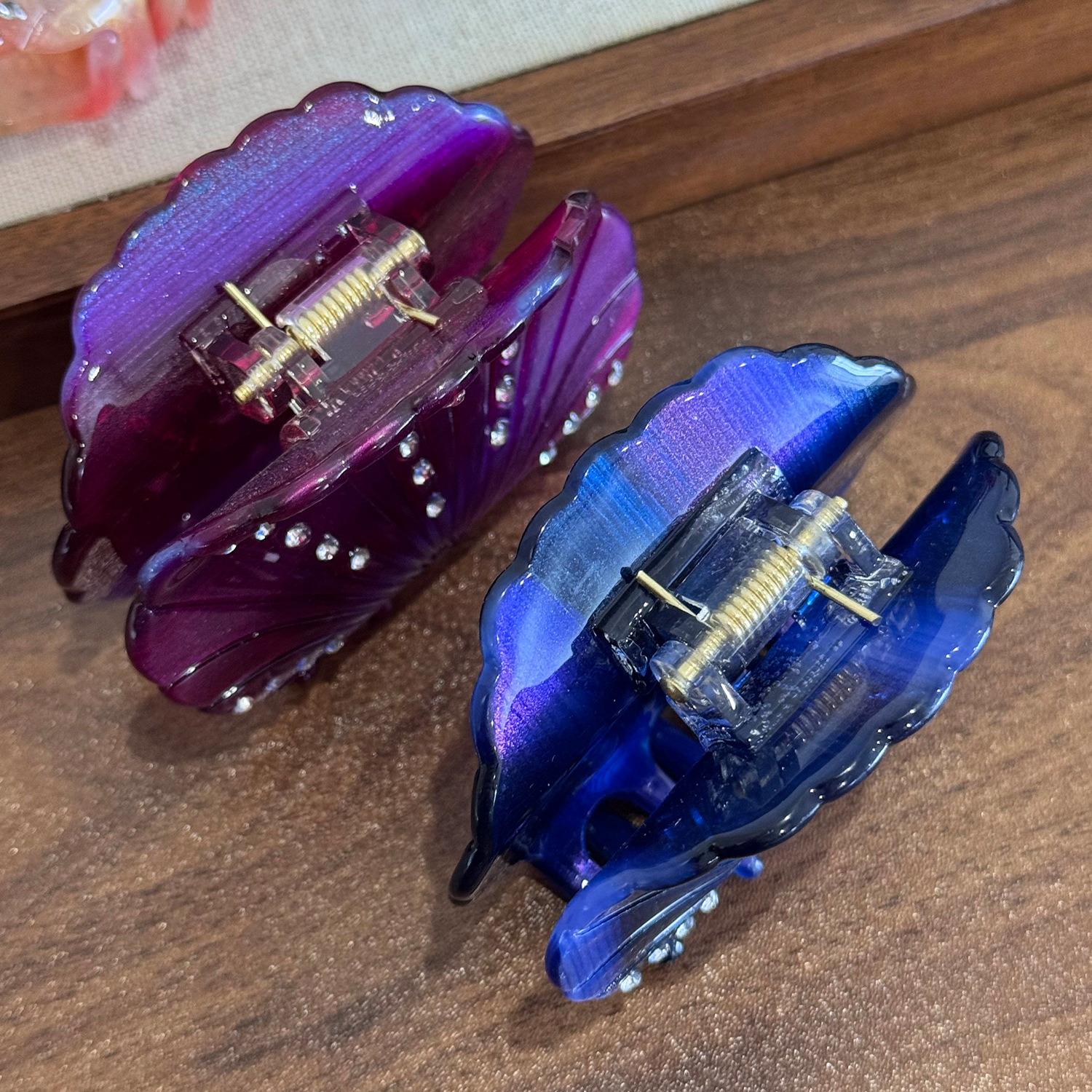 Colorful seashell hair clip