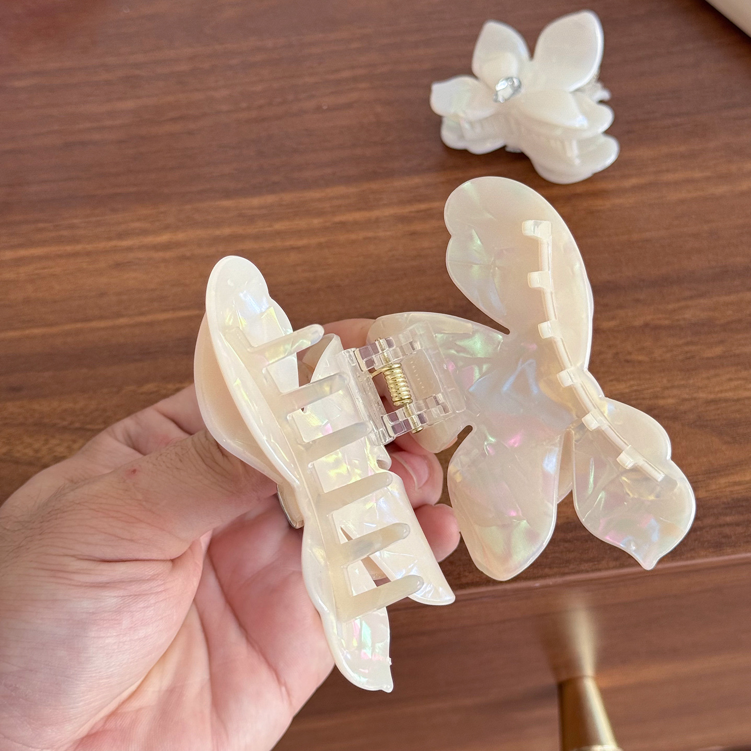 Plum blossom hair clip