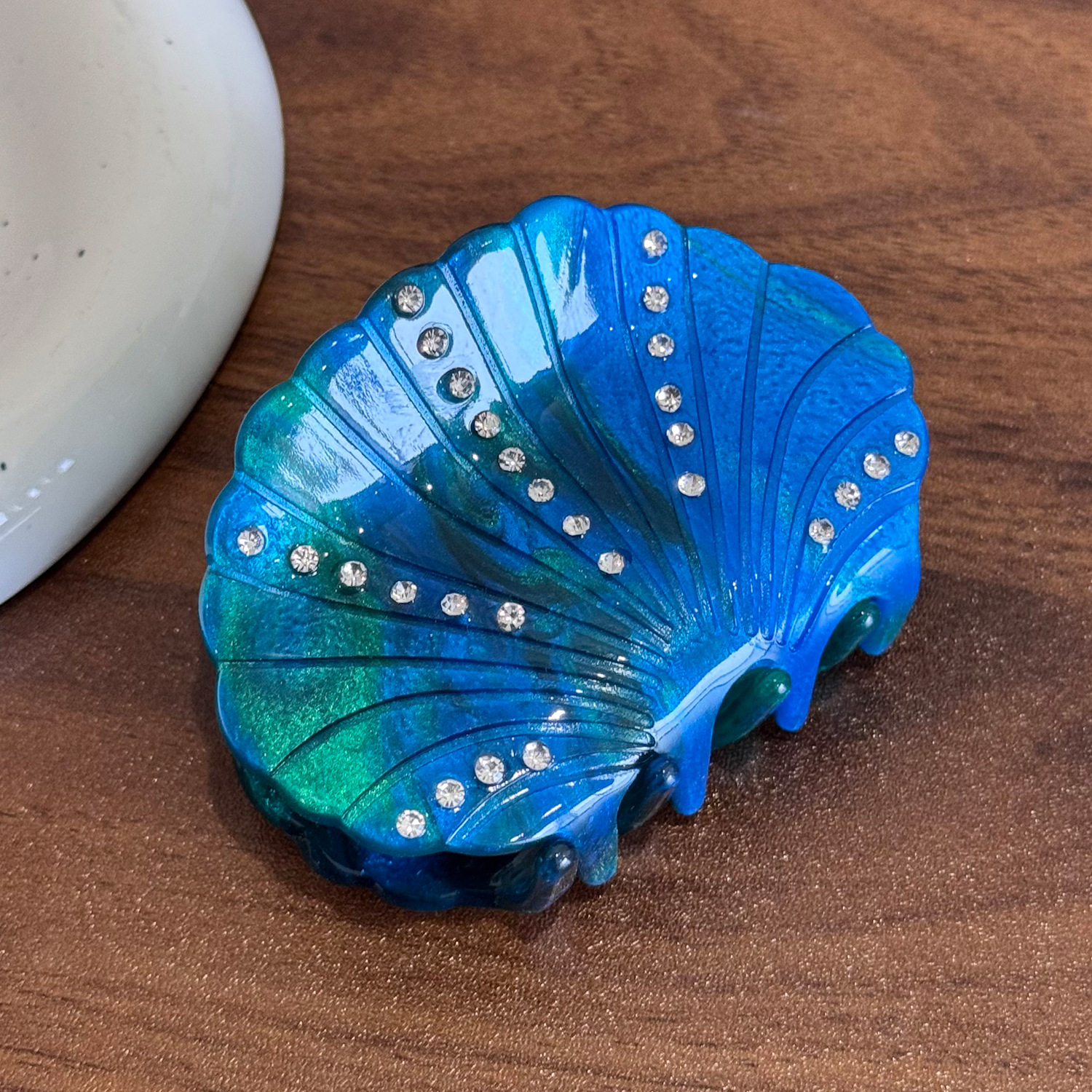 Colorful seashell hair clip