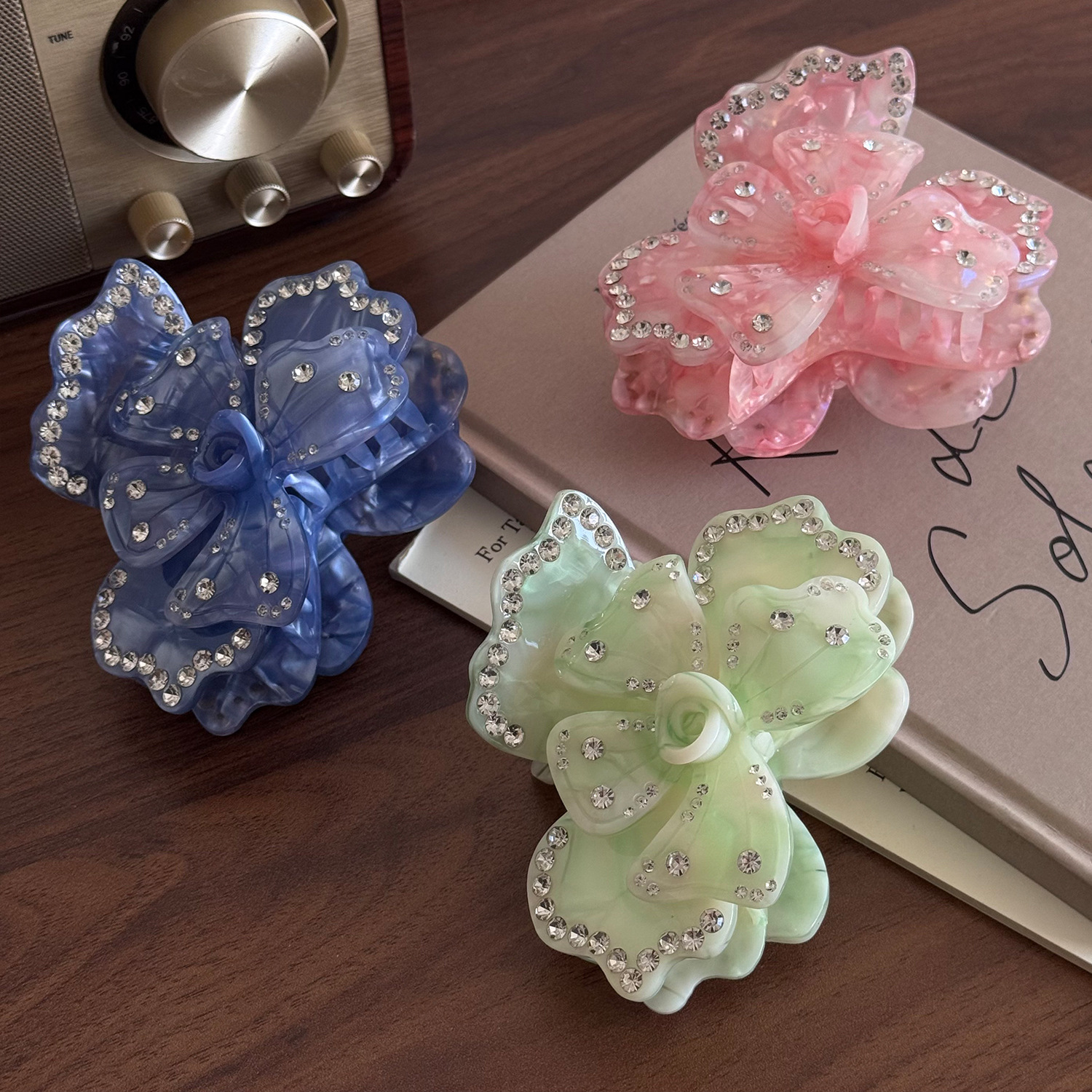 Acetate flower hair clip