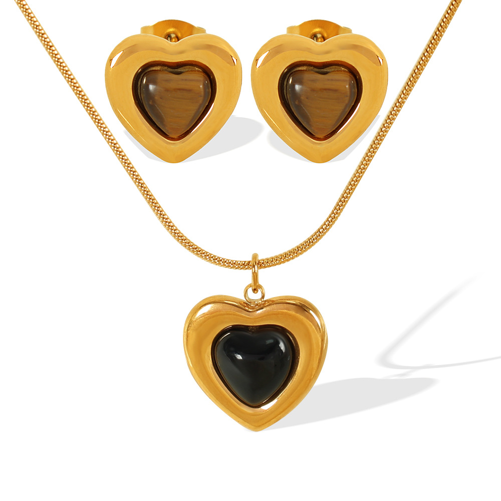 Heart-shaped Tiger Eye Necklace