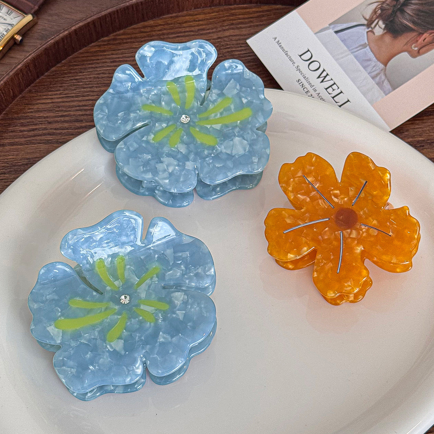 超仙醋酸花朵镶钻抓夹大号盘发鲨鱼夹百搭高马尾发抓时尚通勤发饰